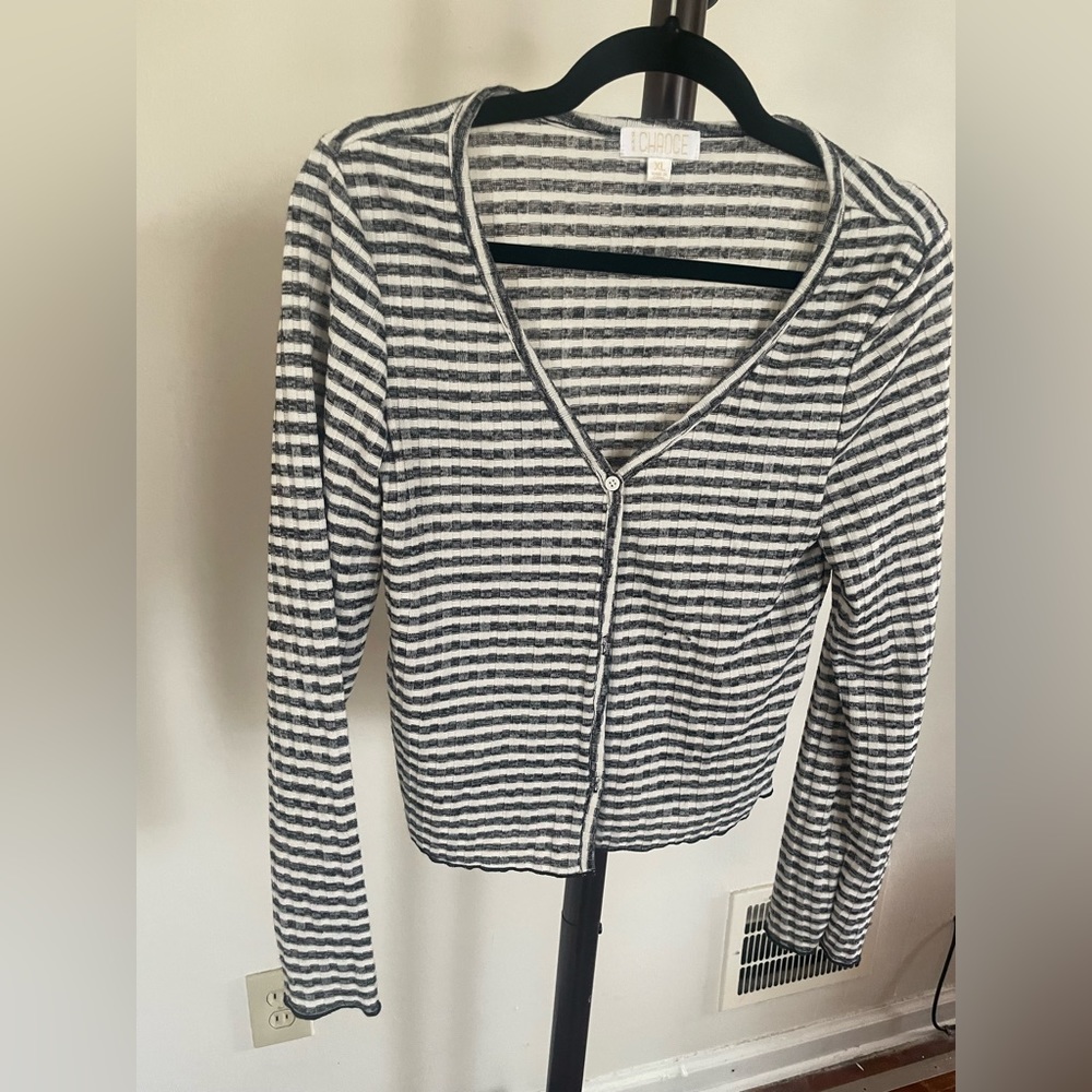 Striped long sleeve shirt with buttons